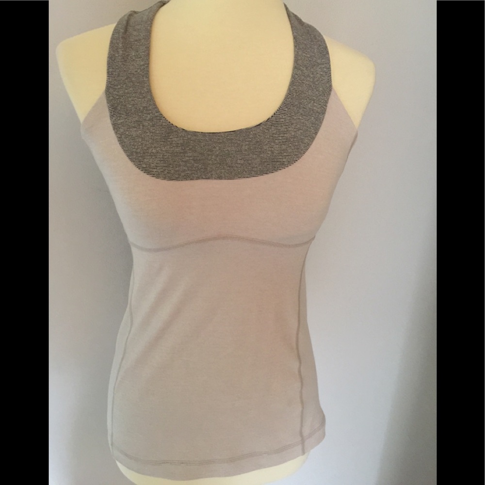 Lululemon Scoop front T Back top